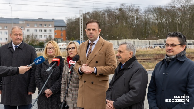 Rozkłady przewoźników zaangażowanych w projekt Szczecińskiej Kolei Metropolitalnej powinny być już znane mieszkańcom - uważają radni Prawa i Sprawiedliwości.