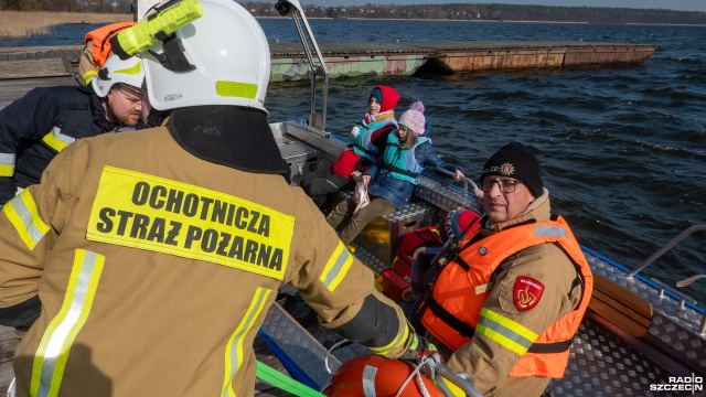 Strażacy, ratownicy WOPR, a nawet Straż Leśna - na lądzie, w powietrzu i na wodzie. W Moryniu odbyły się powiatowe manewry służb ratowniczych po to, żeby szybciej i lepiej pomagać mieszkańcom.