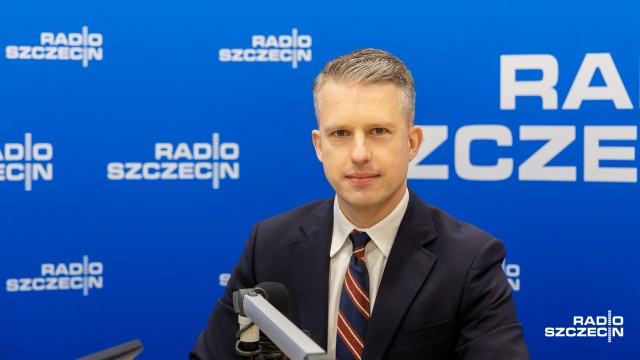 O wstrzymaniu rekompensat dla niektórych zwolnionych pracowników Polskiej Żeglugi Bałtyckiej zdecydował wiceminister infrastruktury.