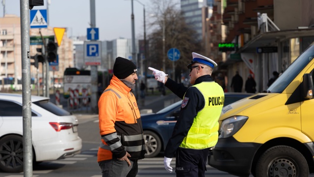 Będzie bezpieczniej na ulicach Szczecina. To dzięki nowemu systemowi monitoringu, który ma działać pod koniec sierpnia. To w sumie 600 kamer sterowanych przez moduł sztucznej inteligencji.