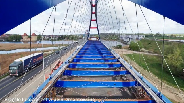Nowy most w Wolinie. Przęsło już jest [WIDEO]