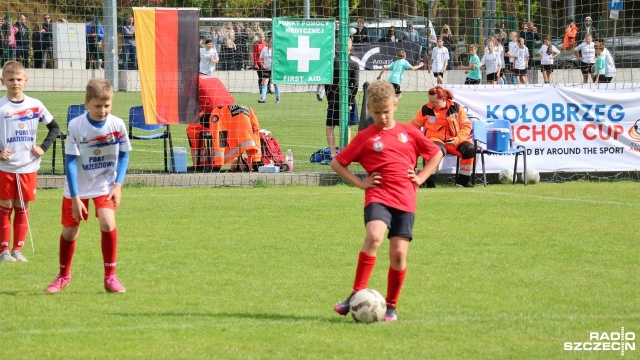 Weekend w Kołobrzegu pod znakiem piłki nożnej w wykonaniu dzieci i młodzieży.