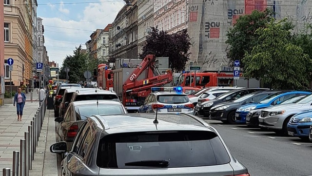 Koparka uszkodziła gazociąg na ul. Bohaterów Getta Warszawskiego w Szczecinie.