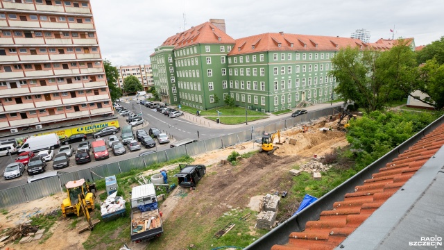 Mieszkańcy z okolic ulicy Szymanowskiego w Szczecinie rozgoryczeni - o przyszłości kontrowersyjnej inwestycji zdecyduje Sąd.