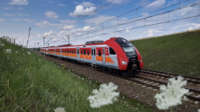 Dodatkowe składy i wydłużone trasy pociągów - po to, aby łatwiej dotrzeć na festiwal Pol039and039Rock. Wydarzenie rozpocznie się oficjalnie w czwartek na lotnisku Czaplinek-Broczyno.