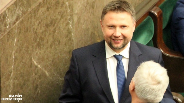 Kwestia uchylenia immunitetów europosłom PiS to tylko formalność - ma nadzieję eurodeputowany Koalicji Obywatelskiej Marcin Kierwiński.