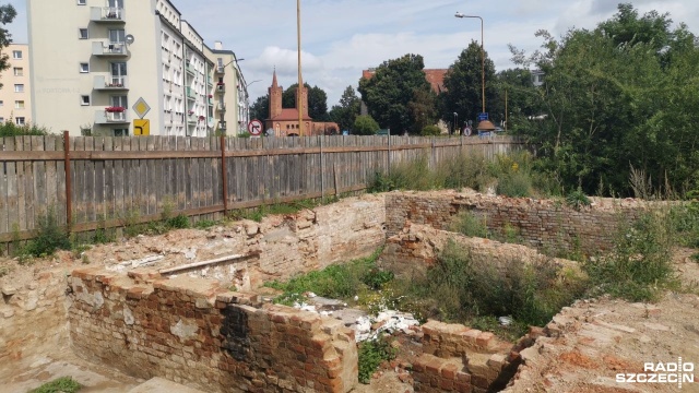 Fundamenty wyburzonych kamienic przy ulicy Chrobrego w Stargardzie będą miejscem badań archeologicznych prowadzonych przez muzeum na zlecenie miasta.