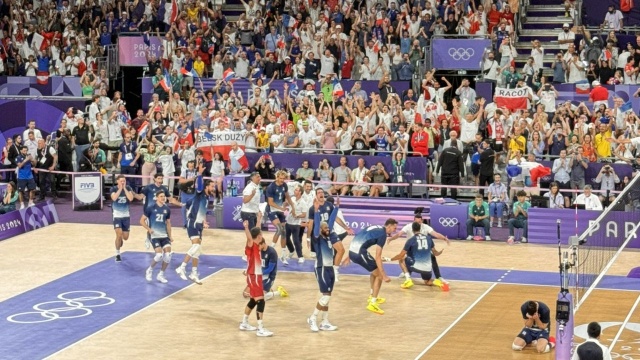 Polscy siatkarze ze srebrem Igrzysk Olimpijskich w Paryżu. W finale przegrali z Francuzami 3:0 (25:19, 25:20, 25:23).