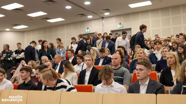 Ponad 2200 nowych studentów zasili szeregi Zachodniopomorskiego Uniwersytetu Technologicznego. Uczelnia zainaugurowała właśnie rok akademicki.