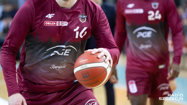 Koszykarze PGE Spójni rozpoczynają rozgrywki o mistrzostwo Polski. Stargardzianie w swoim premierowym meczu Orlen Basket Ligi zmierzą się w niedzielę na wyjeździe z Czarnymi Słupsk.