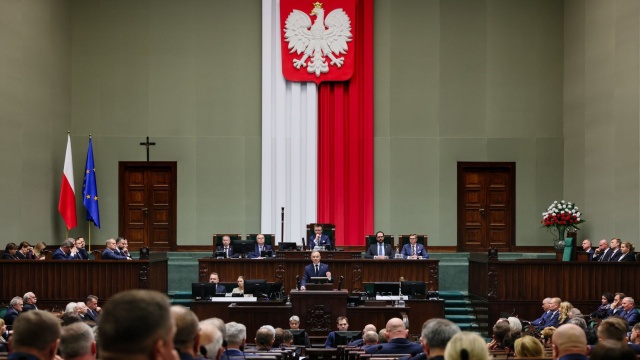 Prezydent Andrzej Duda skrytykował rząd za pomysł tymczasowego zawieszenia azylu politycznego dla cudzoziemców.