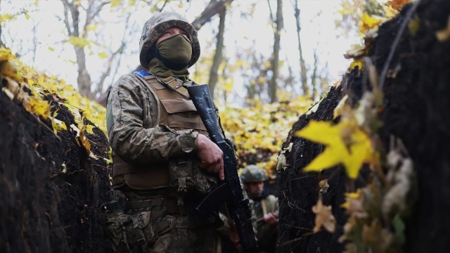 Rosjanie w porannym ataku na Ukrainę użyli międzykontynentalnej rakiety balistycznej. To pocisk zdolny przenosić ładunki nuklearne.