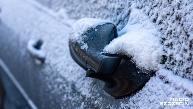 Instytut Meteorologii i Gospodarki Wodnej przedłużył ostrzeżenia przed intensywnymi opadami śniegu na północy kraju.