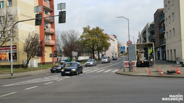 Rozpoczął się remont sieci kanalizacyjnej pod ulicą Marii Konopnickiej w Śródmieściu Stargardu. Kierowcy muszą przygotować się na utrudnienia w ruchu.