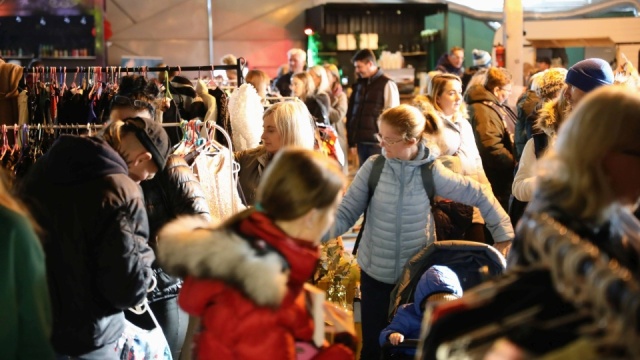 Ubrania, akcesoria dla zwierząt, gry, zabawki czy książki - w Hali Odra w Szczecinie odbędzie się kolejna edycja Less Waste Market. To już 1 grudnia.