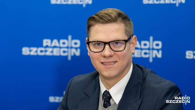 Rozdzielenie funkcji Ministra Sprawiedliwości od Prokuratora Generalnego coraz bliżej. To temat, którym zajmuje się w tej chwili sejmowa komisja sprawiedliwości i praw człowieka. Zdradził to na naszej antenie członek tej komisji - poseł KO Patryk Jaskulski.