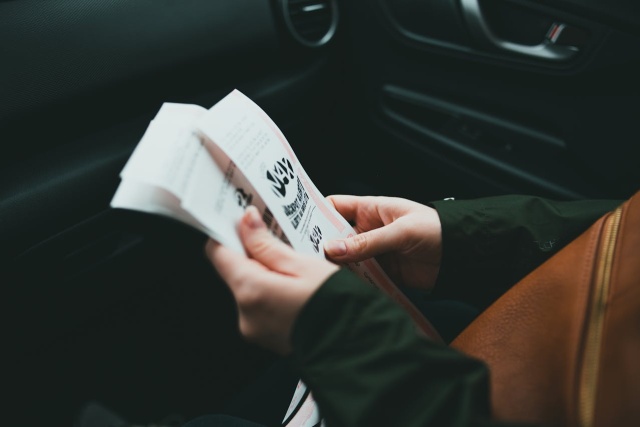 Zastanawiasz się, co podarować bliskiej osobie na urodziny, Święta Bożego Narodzenia czy inną specjalną okazję Zamiast kolejnego przedmiotu do postawienia na półce pomyśl o prezencie, który będzie wyjątkowym przeżyciem i przyniesie dużo niezapomnianych wrażeń oraz radości.