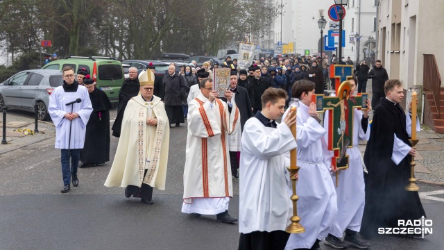 To ogromna szansa dla każdego z nas, żeby zbliżyć się do Jezusa Chrystusa, przemyśleć swoje życie, a jeśli jest taka potrzeba, to zmienić się na lepsze - mówił w homilii abp Wiesław Śmigiel.