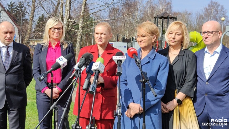 Wizyta minister Nowackiej w Kołobrzegu związana jest z debatą dotyczącą innowacji w edukacji i m.in. rezygnacji z ocen w szkołach. Fot. Przemysław Polanin [Radio Szczecin]