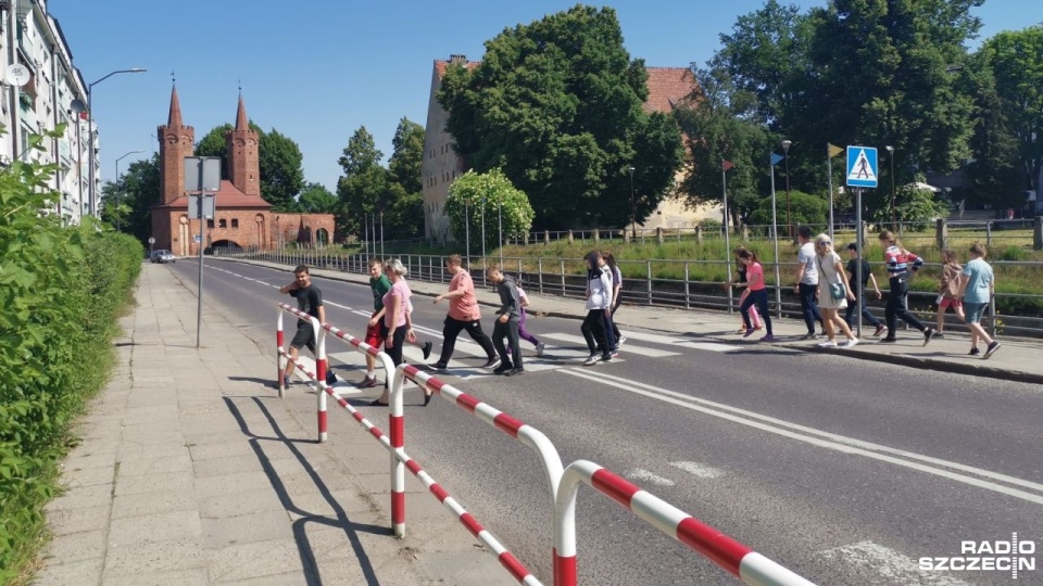 Ulica Portowa w Stargardzie - stan przed planowaną przebudową przejścia. Fot. Marek Synowiecki [Radio Szczecin]