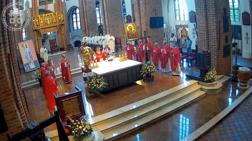 Fot. www.youtube.com/Bazylika Archikatedralna pw. Św. Jakuba Apostoła