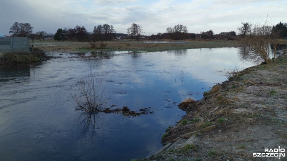 Akcja pod hasłem "Sprzątamy Inę z kajaków" obejmie prawie 15-kilometrowy odcinek rzeki. Fot. Marek Synowiecki [Radio Szczecin]