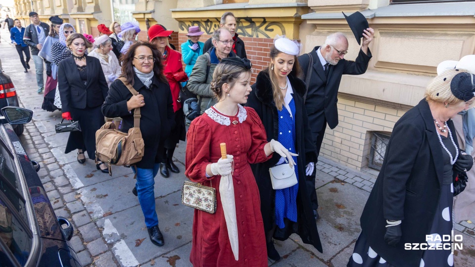 Retro spotkanie z twórczością Sophie Auguste Tilebein [ZDJĘCIA]