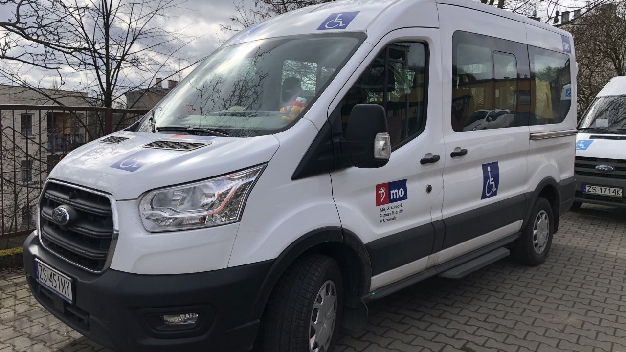 Kłopot z transportem dziecka z niepełnosprawnością do szkoły w Szczecinie. Bus do placówki jest - gorzej z powrotem do domu.