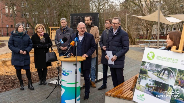 Fot. Robert Stachnik [Radio Szczecin] "To pierwszy z wielu." W Szczecinie będzie jeszcze więcej zieleni [WIDEO, ZDJĘCIA]