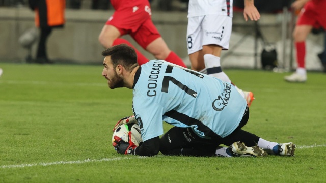 Valentin Cojocaru. Fot. PAP/Marian Zubrzycki Portowcy zatopili Łódź. Hat trick Koulourisa [SKRÓT MECZU, ZDJĘCIA]