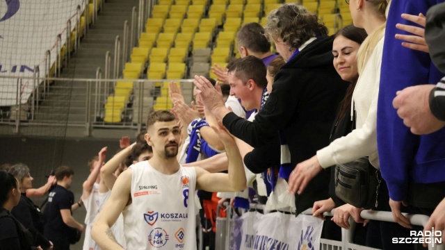 Fot. Przemysław Polanin [Radio Szczecin] Koszykarskie derby dla Koszalina [ZDJĘCIA]