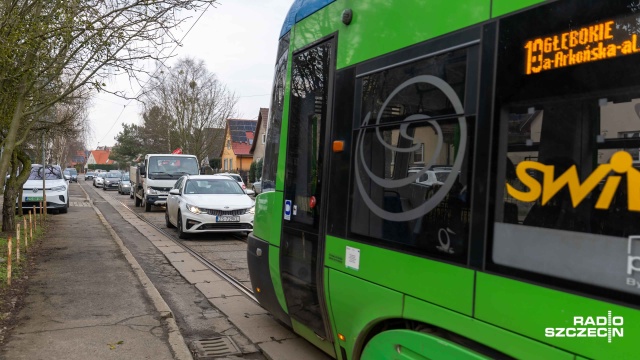 Fot. Robert Stachnik [Radio Szczecin] Ulica Okulickiego ma zostać poszerzona. Zlikwiduje to codzienne korki [ZDJĘCIA]
