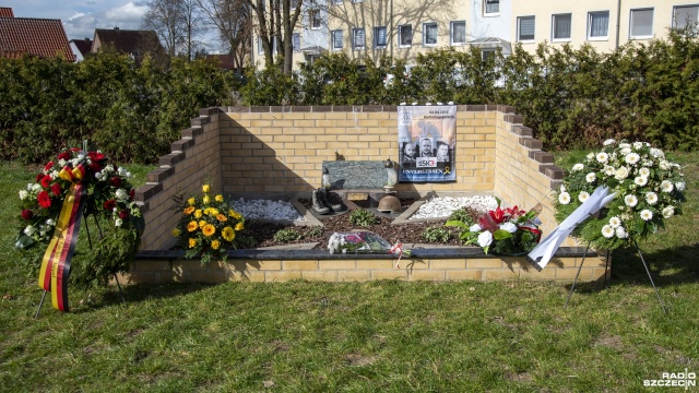 Fot. Kamila Kozioł [Radio Szczecin] Polscy i niemieccy weterani we wspólnym marszu. "Wszelkie mury trzeba zasypywać" [WIDEO, ZDJĘCIA]