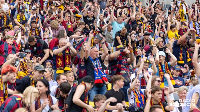 Fot. Robert Stachnik [Radio Szczecin] "Ja sobie popłaczę, a kibice, którzy są od tylu lat z Pogonią, oby doczekali..." [WIDEO, ZDJĘCIA]