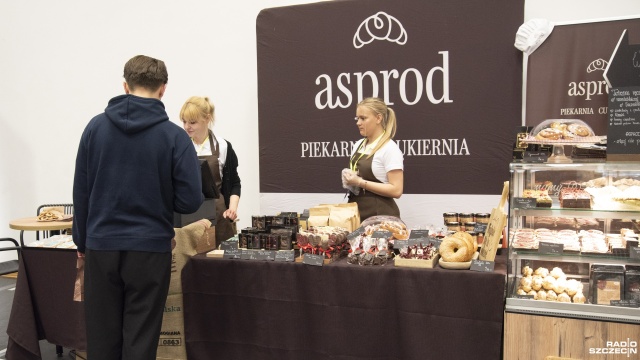 Fot. Kamila Kozioł [Radio Szczecin] Krówka, książka, miód albo beza. Zrobione w Szczecinie [ZDJĘCIA]