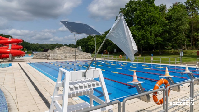 Fot. Robert Stachnik [Radio Szczecin] Arkonka rozpoczyna sezon, na Dąbiu czerwona flaga [WIDEO, ZDJĘCIA]