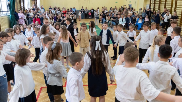 Fot. Robert Stachnik [Radio Szczecin] Żegnaj szkoło, witajcie wakacje! Rok szkolny zakończony [WIDEO, ZDJĘCIA]