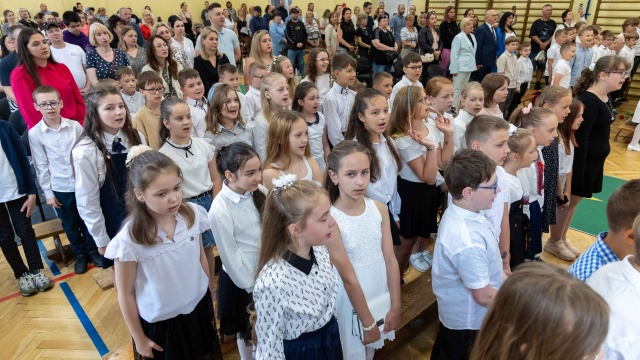 Fot. Robert Stachnik [Radio Szczecin] Żegnaj szkoło, witajcie wakacje! Rok szkolny zakończony [WIDEO, ZDJĘCIA]