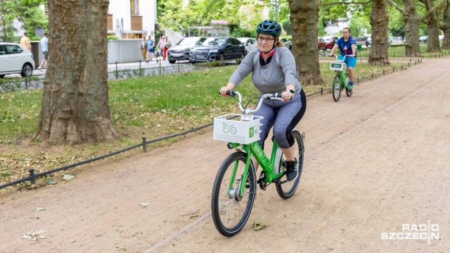 Fot. Robert Stachnik [Radio Szczecin] Szczecinianie pojechali rozwiązywać zagadki na... rowerach [WIDEO, ZDJĘCIA]