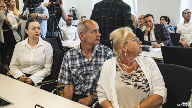 Fot. Wojciech Ochrymiuk [Radio Szczecin] Byli mieszkańcy, działacze i radni. Komisja ds. bezpieczeństwa odwołana, bo nie było komendantów służb [WIDEO, ZDJĘCIA]