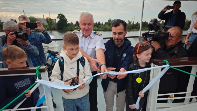 Fot. Starostwo Powiatowe w Policach Duże zainteresowanie rejsami tramwaju wodnego [ZDJĘCIA]