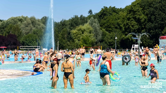 Fot. Robert Stachnik [Radio Szczecin] Na niebie słońce, na Arkonce tłumy [WIDEO, ZDJĘCIA]