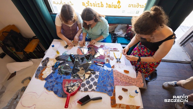 Fot. Robert Stachnik [Radio Szczecin] Powrót do przeszłości, czyli powstaje historyczna mozaika [WIDEO, ZDJĘCIA]