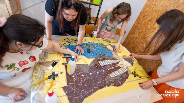 Fot. Robert Stachnik [Radio Szczecin] Powrót do przeszłości, czyli powstaje historyczna mozaika [WIDEO, ZDJĘCIA]