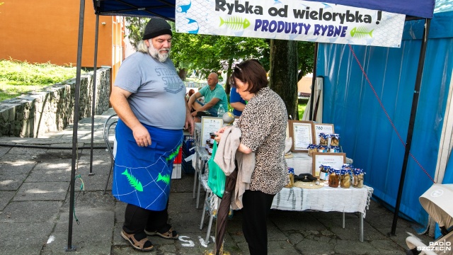 Fot. Weronika Łyczywek [Radio Szczecin] Jarmark Jakubowy: wypiekane na miejscu rogaliki, kapcie czy serki górskie [ZDJĘCIA]
