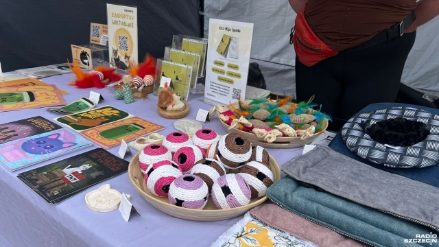 Fot. Julia Nowicka [Radio Szczecin] Szczeciński jarmark rajem dla miłośników rękodzieła [ZDJĘCIA]