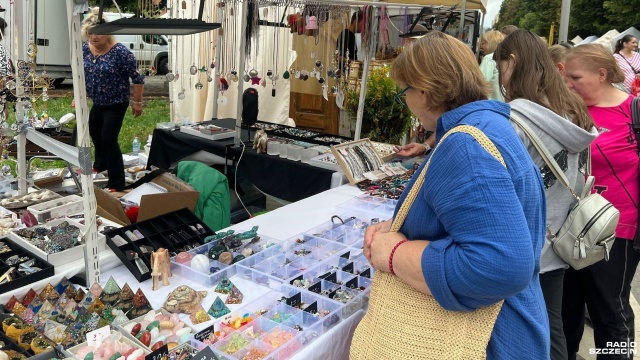 Fot. Julia Nowicka [Radio Szczecin] Szczeciński jarmark rajem dla miłośników rękodzieła [ZDJĘCIA]