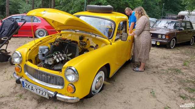 Fot. Joanna Maraszek [Radio Szczecin] Stare, nowsze i tuningowane. Wyjątkowy weekend dla fanów motoryzacji [ZDJĘCIA]