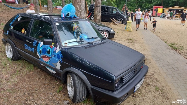 Fot. Joanna Maraszek [Radio Szczecin] Stare, nowsze i tuningowane. Wyjątkowy weekend dla fanów motoryzacji [ZDJĘCIA]