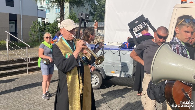 Fot. Piotr Kołodziejski [Radio Szczecin] Najdłuższa pielgrzymka w Polsce wyruszyła ze Szczecina [ZDJĘCIA]